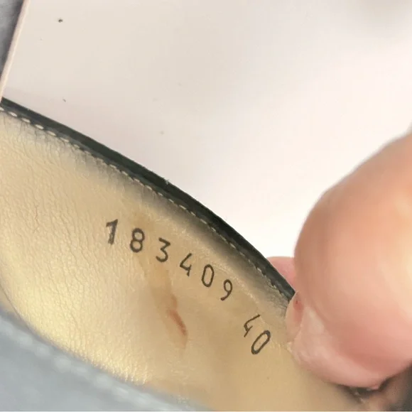 Stella McCartney Elegant Black Stiletto Heels with Bow Accent sz 9.5 - Picture 10 of 11